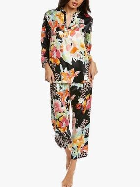 Natori Camellia Mandarin Pajama Set in Black Multi XL